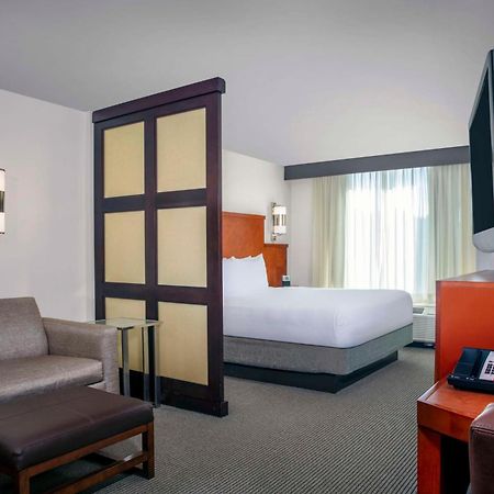 Hyatt Place Raleigh Cary Ngoại thất bức ảnh